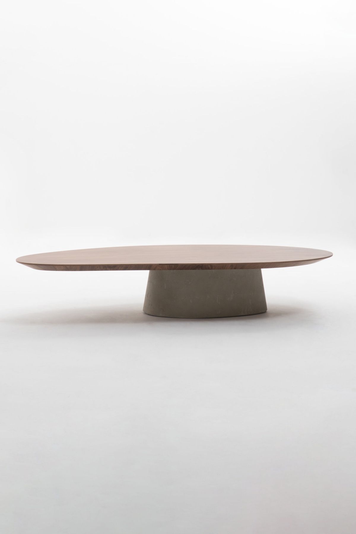 Mesa de centro Lagos, design de Victor Leite — foto 4