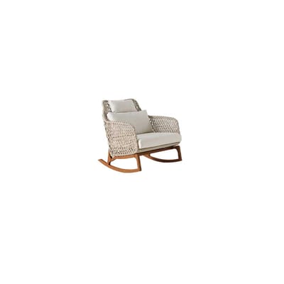 Poltrona Anauê Balanço, design de Daniela Ferro