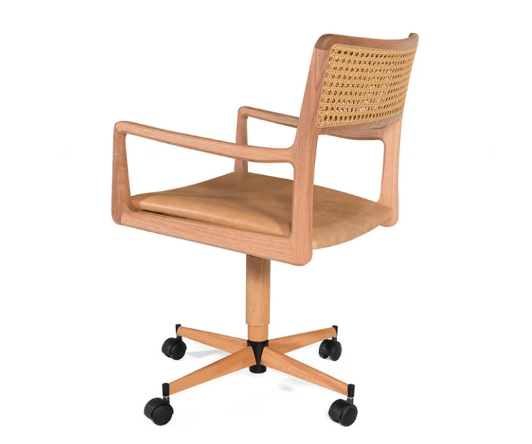 Office Lark Office, design de Luan Del Savio — foto 3