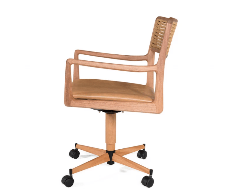 Office Lark Office, design de Luan Del Savio — foto 4