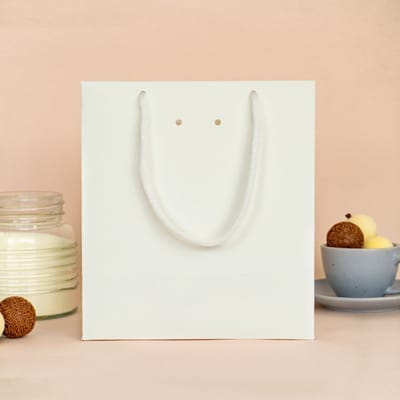 Sacola para Presente, “P” 18x10x20cm, Branca Basics – 10un - Imagem 2