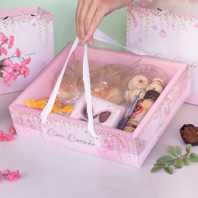 Cesta para kits com alça branca e tampa, COM CARINHO – 5un