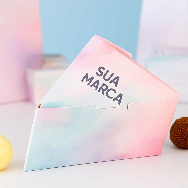 17b7bf83a20665e31f779d533784ef84-7.jpg Embalagem para Fatia de Bolo Tradicional 13x10x7 cm Personalizada - Imagem 1